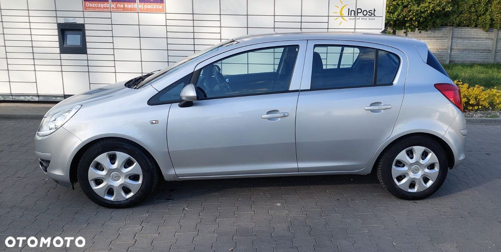 Opel Corsa 1.2 16V - 12