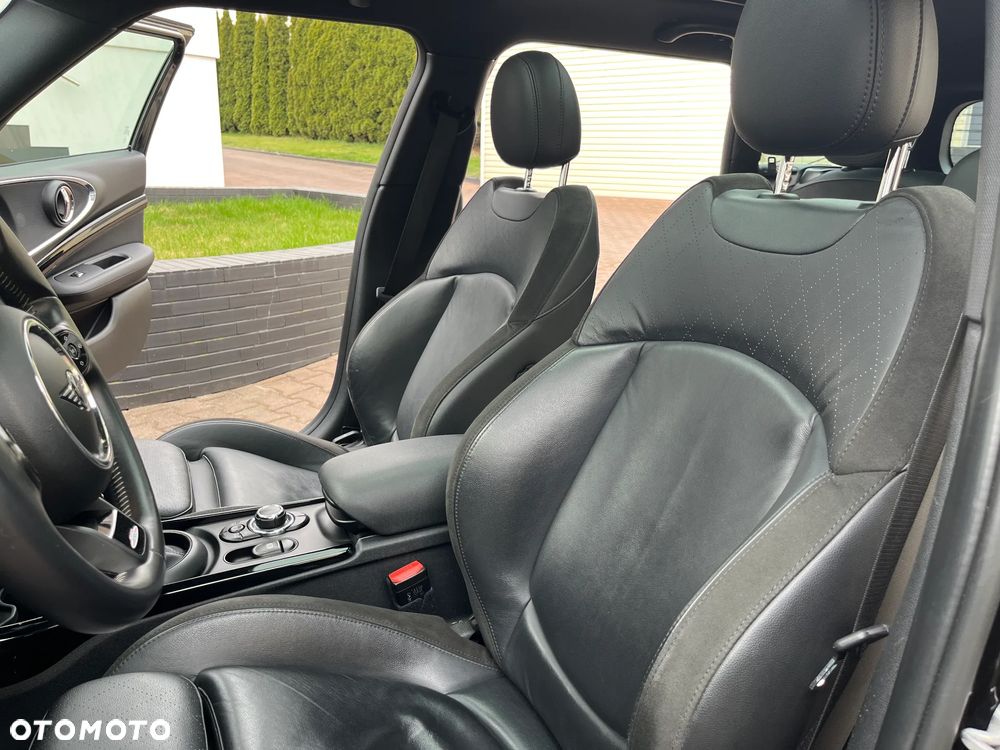 MINI John Cooper Works ALL4 sport - 20