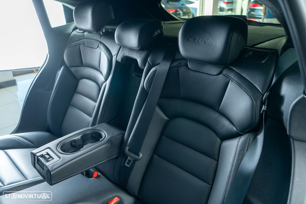 Porsche Taycan Cross Turismo Turbo - 10