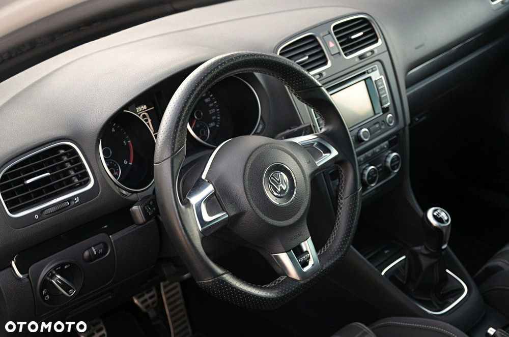 Volkswagen Golf - 15