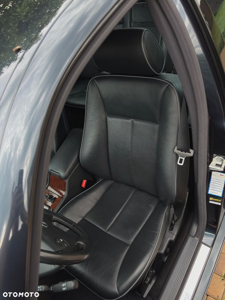 Mercedes-Benz Klasa E 320 T CDI Avantgarde - 19