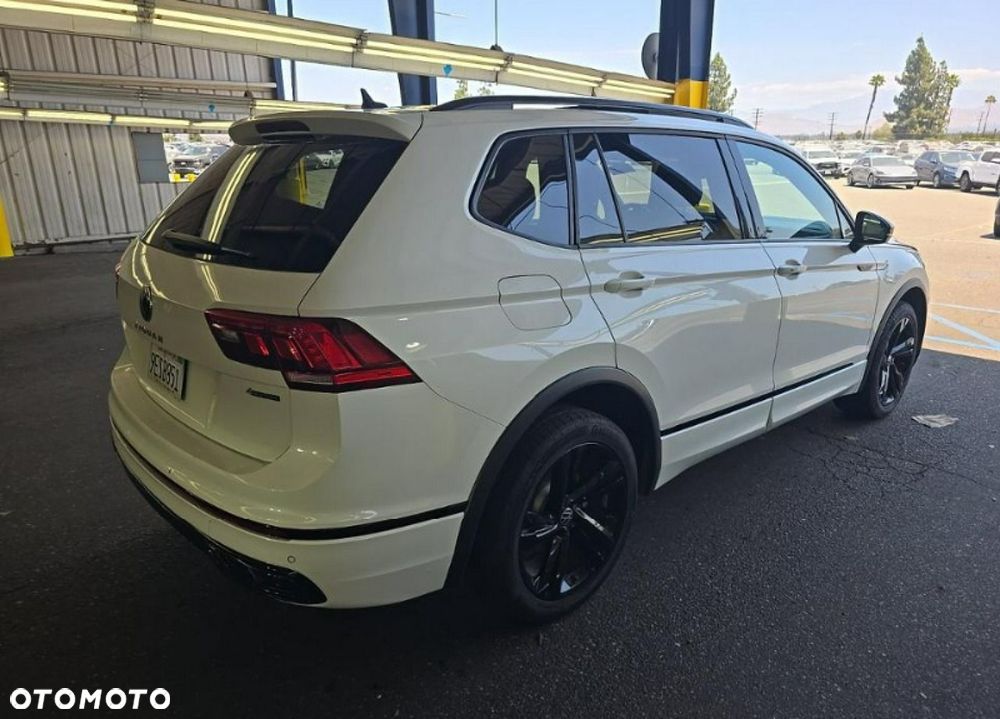 Volkswagen Tiguan - 4