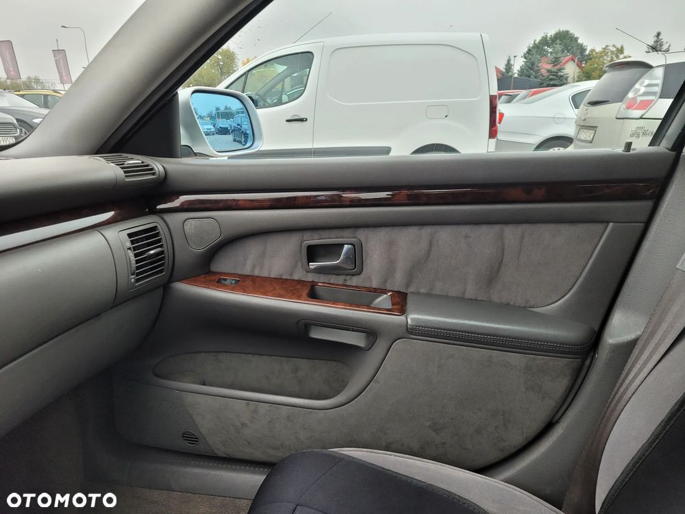 Audi A8 - 19