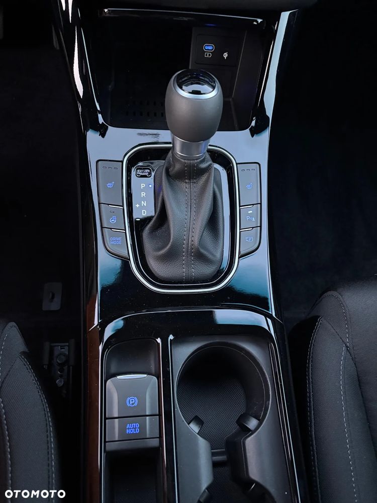 Hyundai i30 Kombi 1.5 T-GDI 48V-Hybrid DCT Advantage - 25