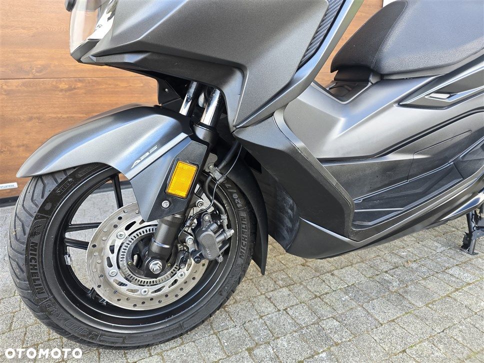 Honda NSS - 25