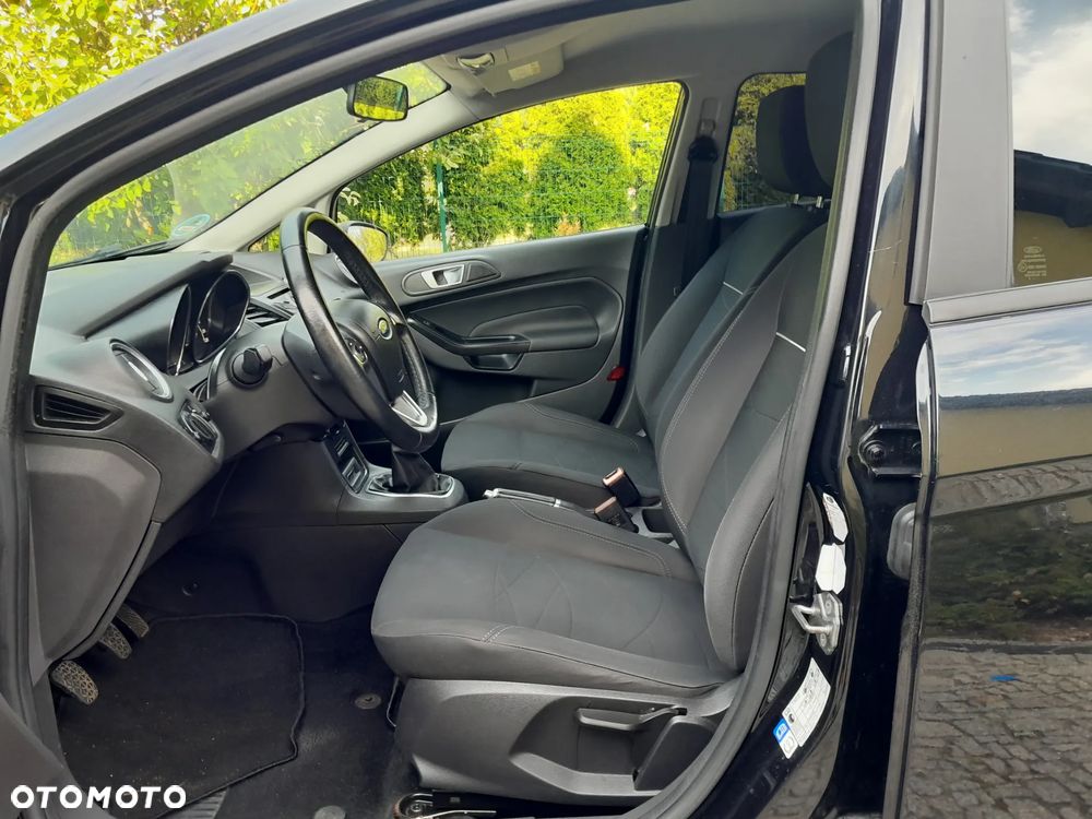 Ford Fiesta 1.25 Celebration - 9