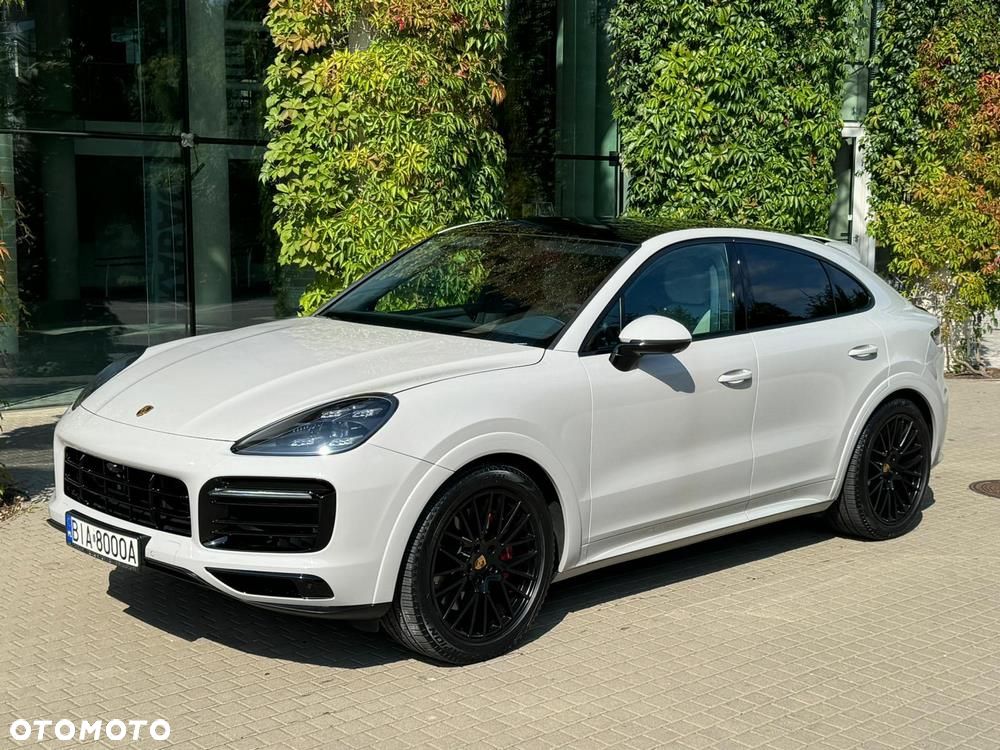 Porsche Cayenne Turbo - 1