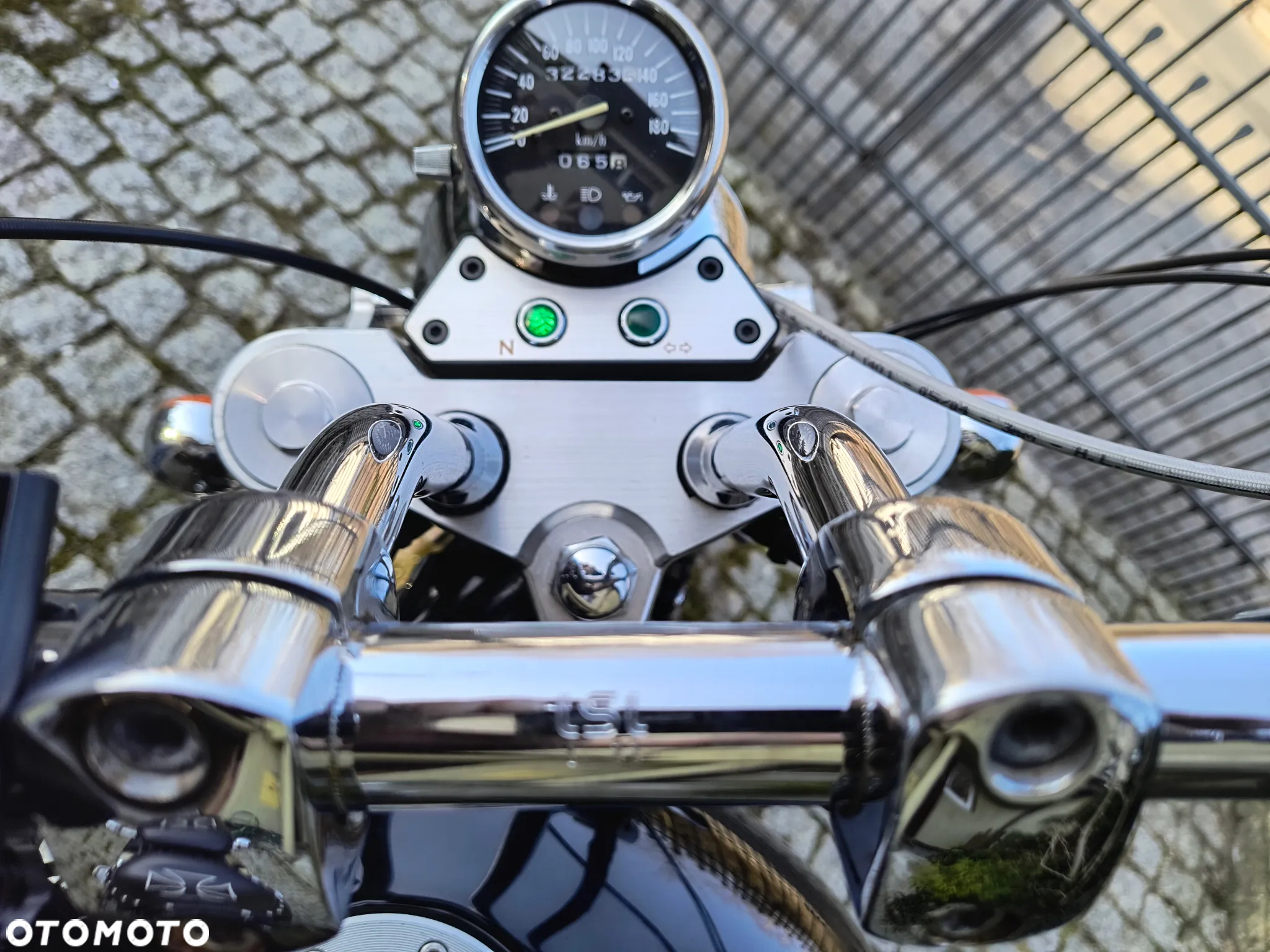 Suzuki Marauder - 8