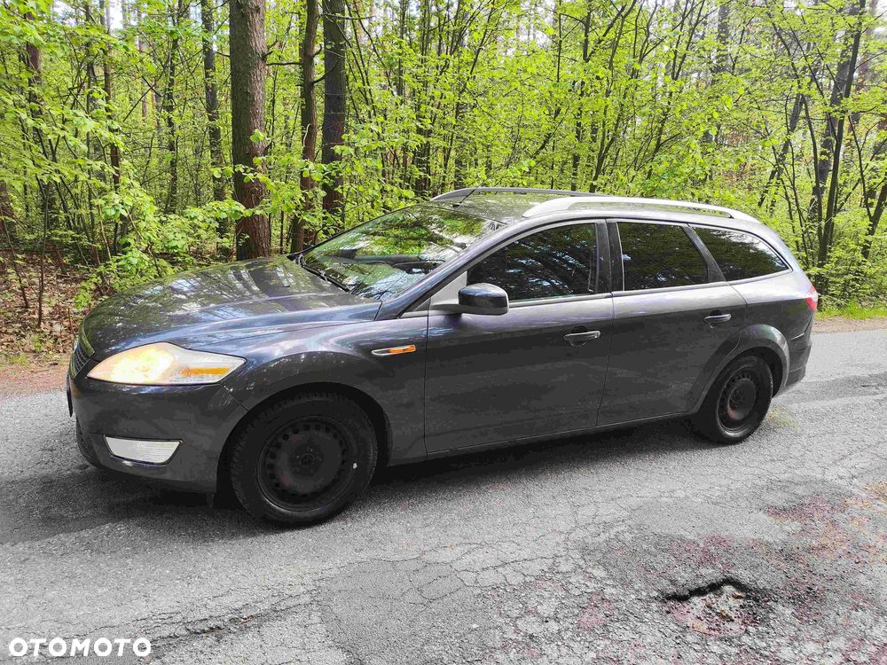 Ford Mondeo 2.0 Trend - 16