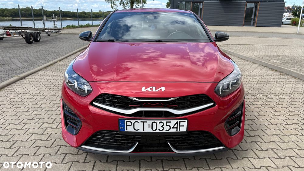 Kia ProCeed - 13