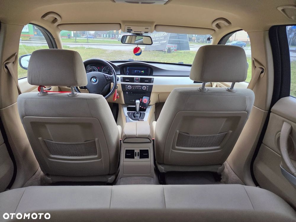 BMW Seria 3 - 16