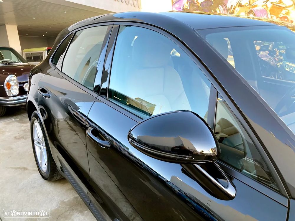 Porsche Macan Standard - 40