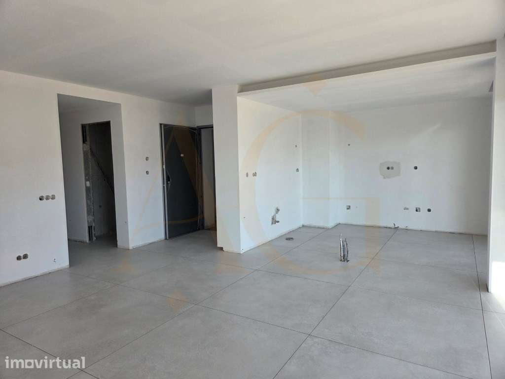 Apartamento T2 rés-do-chão com jardim e piscina privativa em Tavira - Grande imagem: 5/17