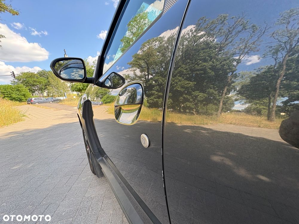 Dacia Duster 1.6 SCe Blackshadow S&S - 18