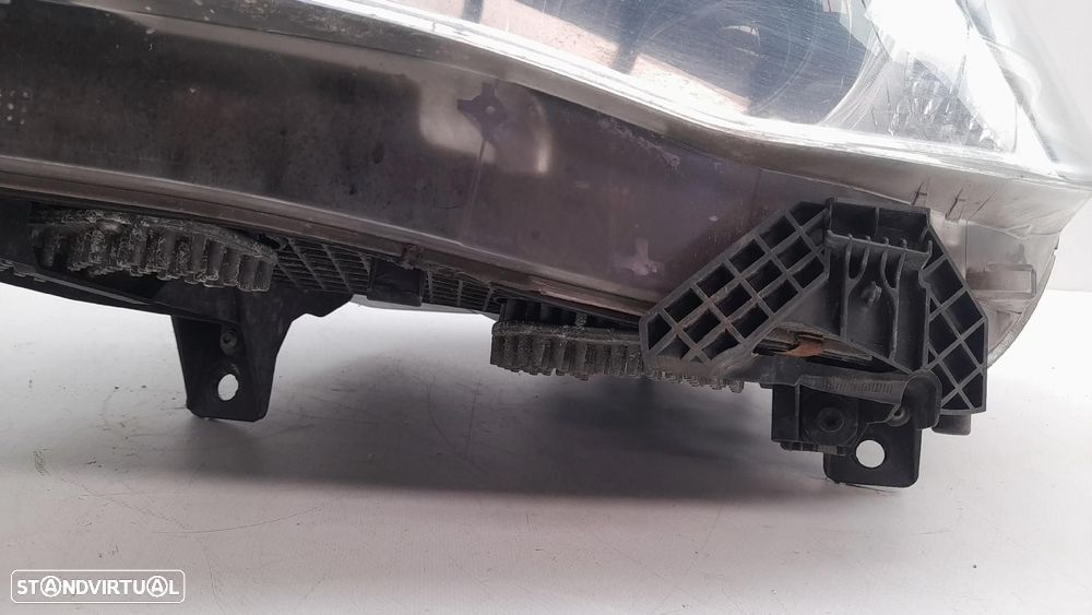 Ótica / farol esquerda BMW X5 (F15, F85) - 7