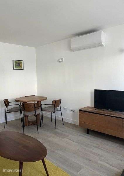 Arrenda-se Apartamento T1 em Sesimbra - Professores - Grande imagem: 3/12