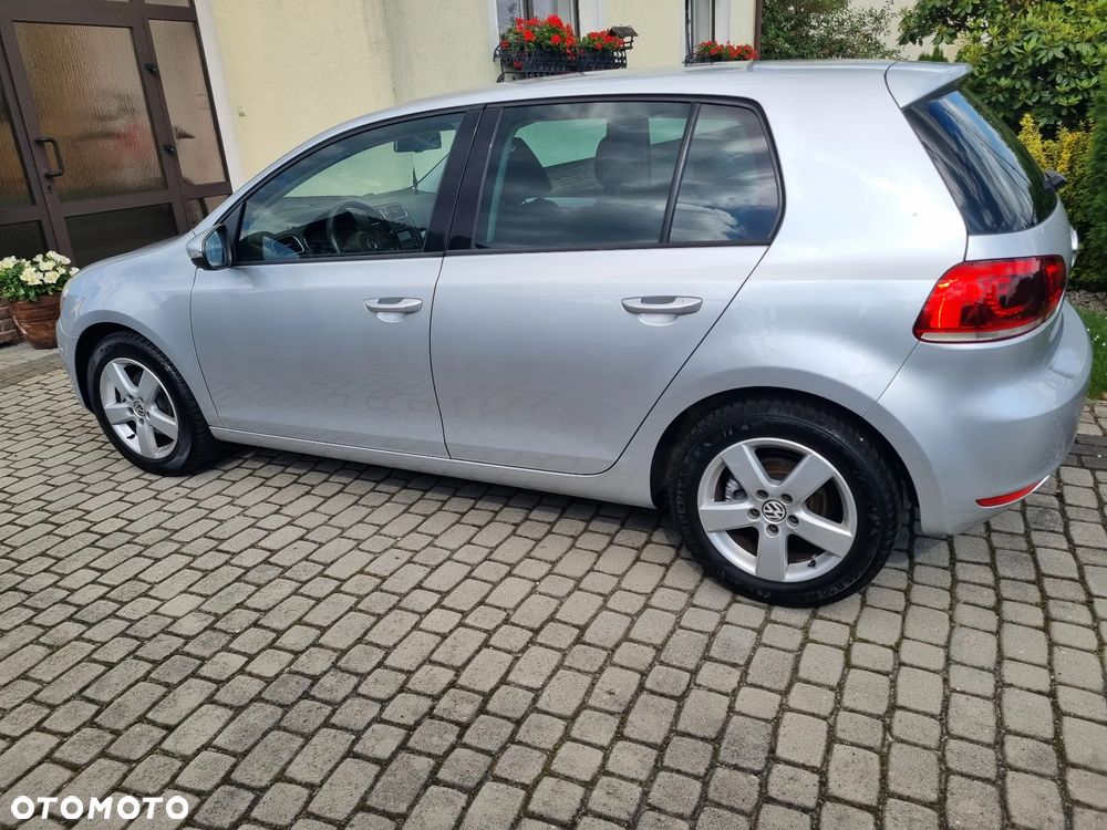 Volkswagen Golf 1.6 TDI DPF Comfortline - 29