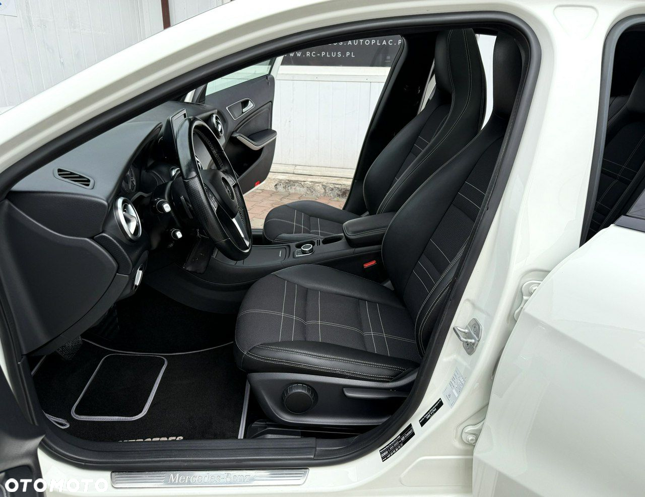 Mercedes-Benz Klasa A 220 CDI (BlueEFFICIENCY) 7G-DCT Urban - 19