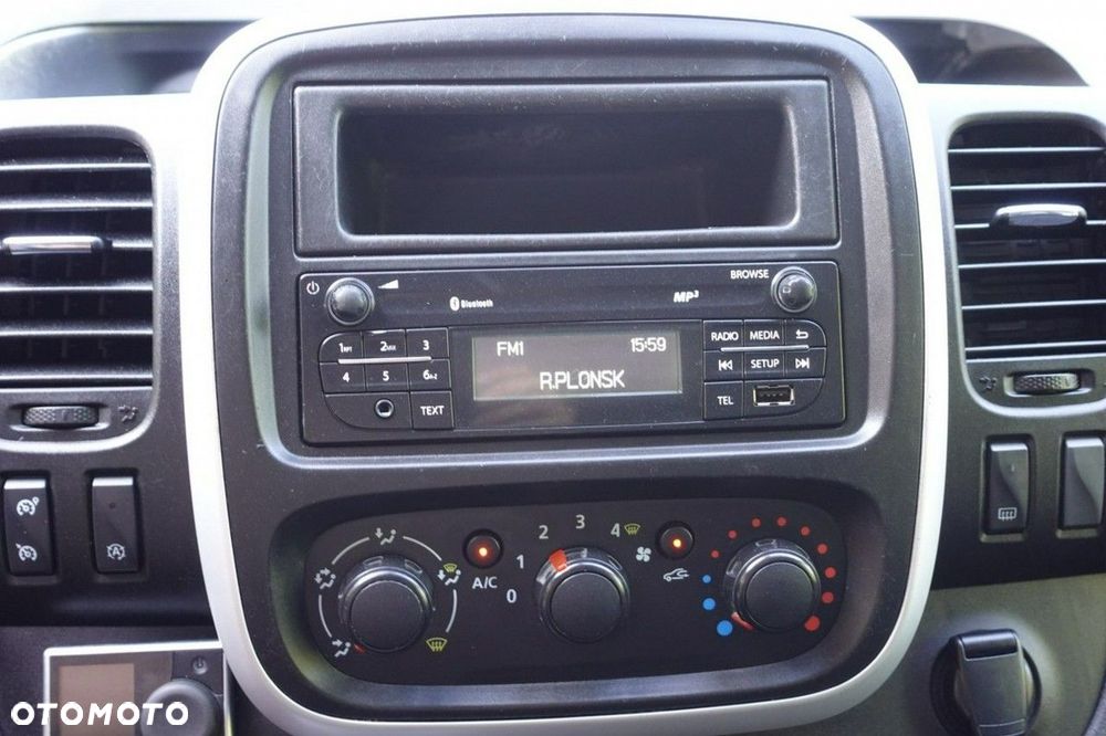 Renault Trafic - 13