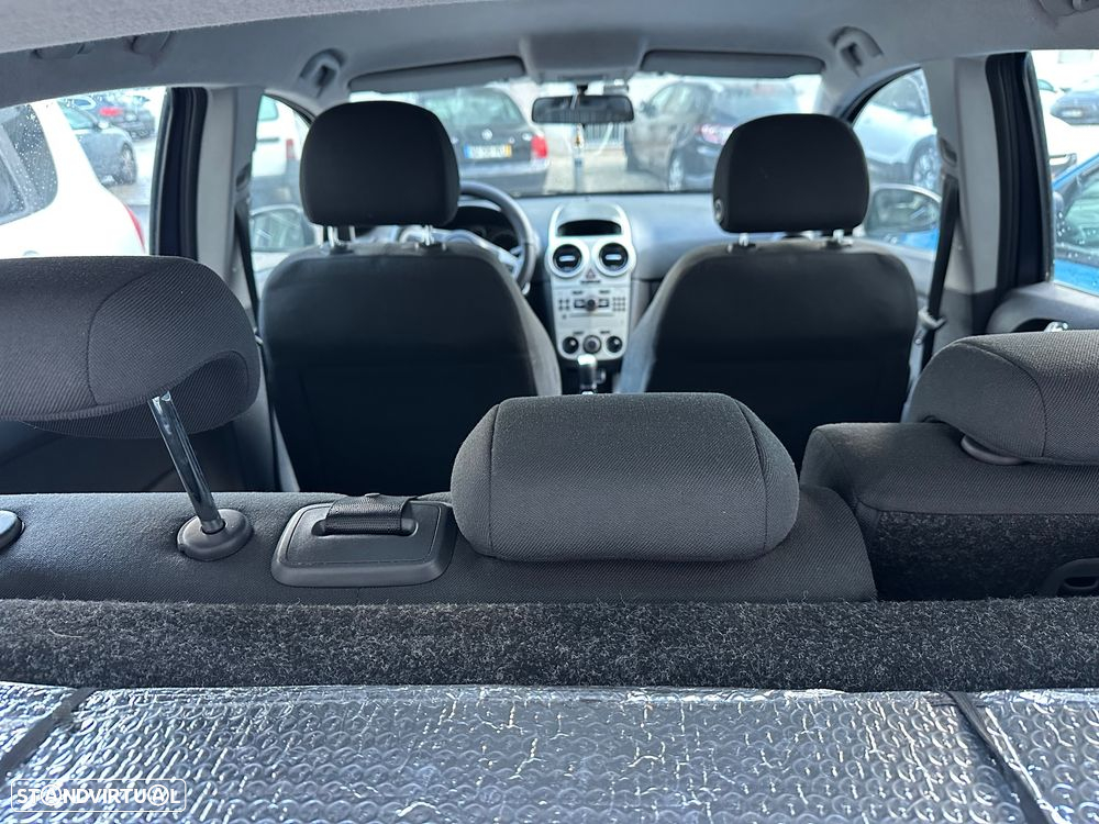 Opel Corsa 1.4 Cosmo 111 - 7