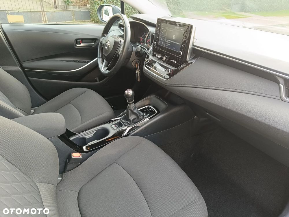 Toyota Corolla 1.6 Comfort - 34