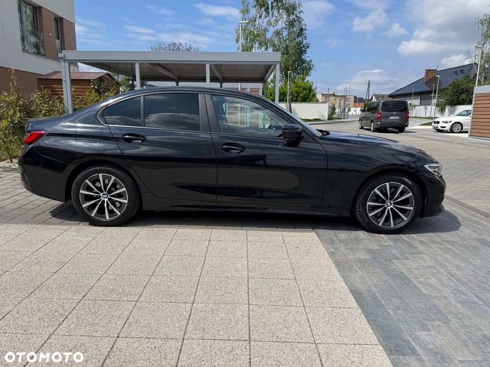 BMW Seria 3 320e Sport Line sport - 4