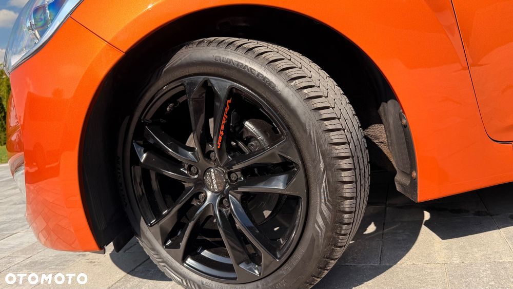 Hyundai Veloster 1.6 GDI Premium - 19