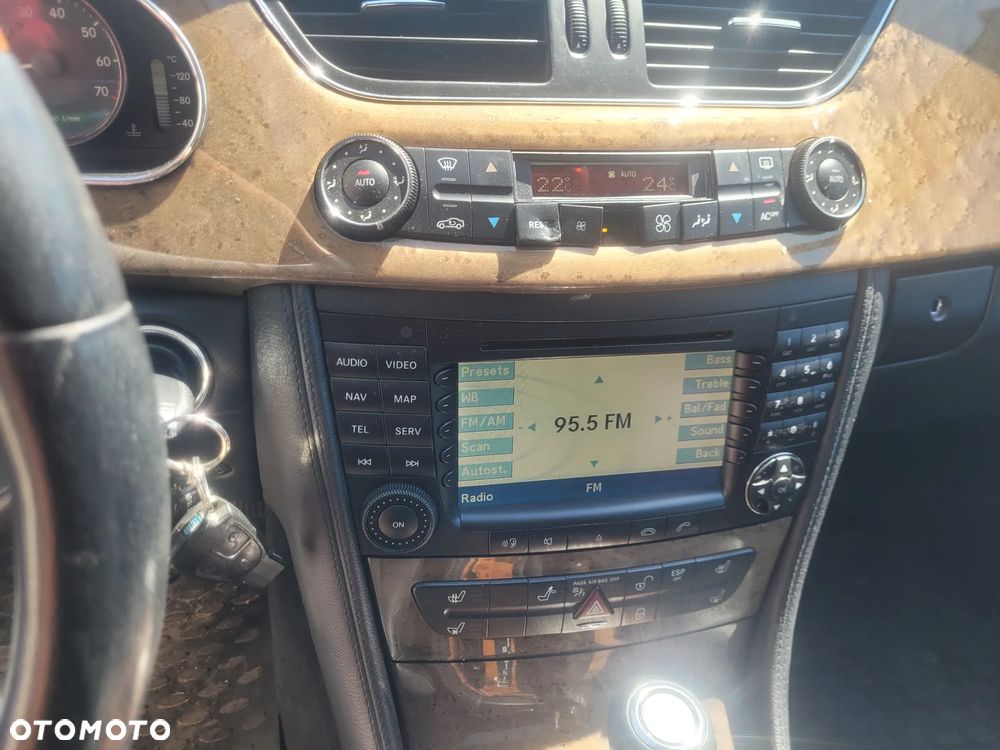Mercedes-Benz CLS 500 - 23