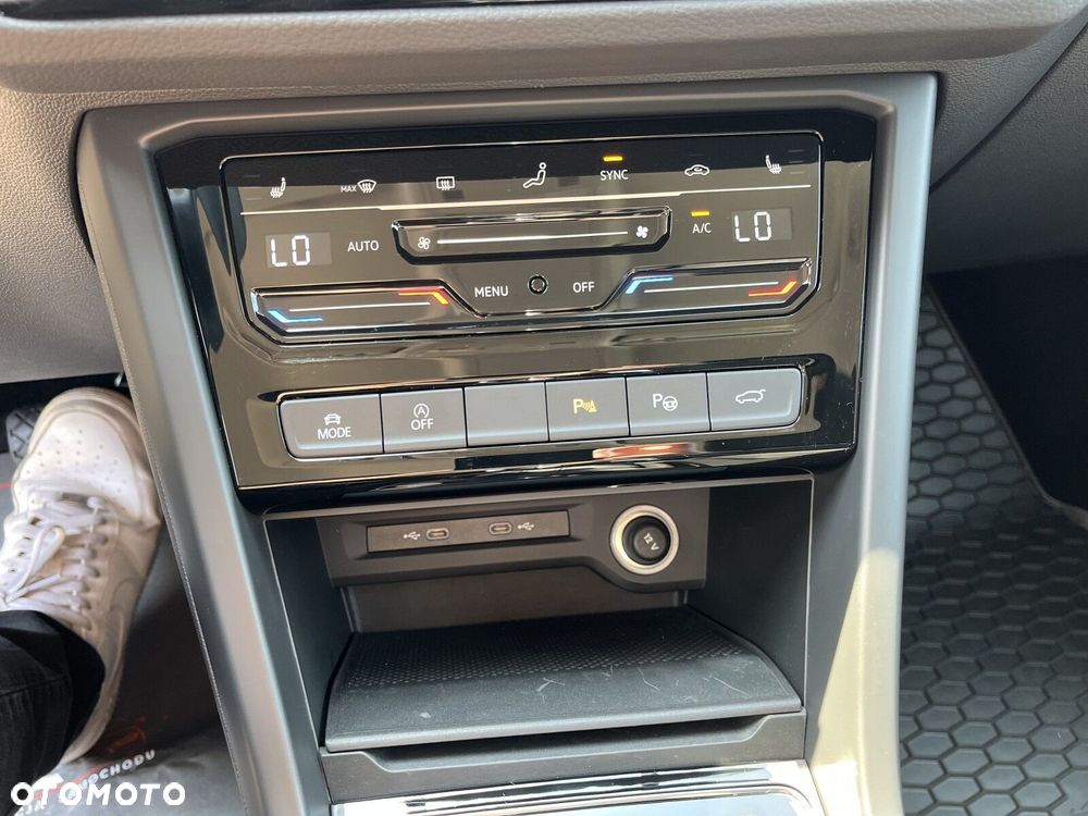 Volkswagen Touran 1.5 TSI EVO Highline DSG - 27
