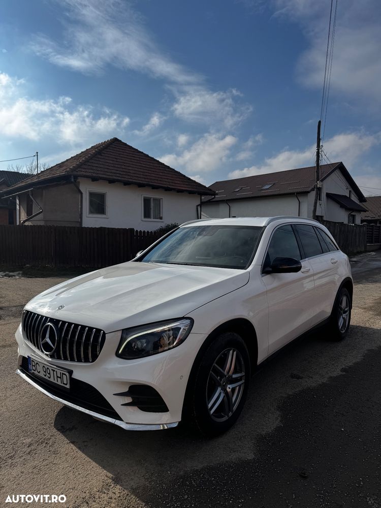 Mercedes-Benz GLC 220 d 4MATIC 9G-TRONIC AMG Line - 2
