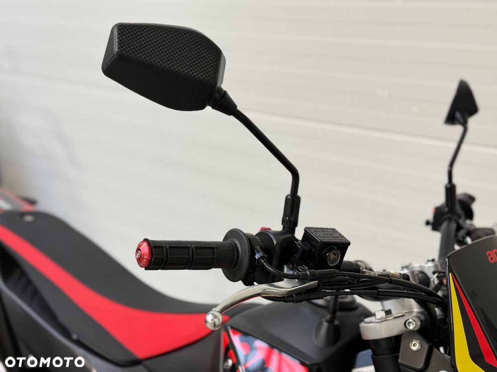 Aprilia SX - 12