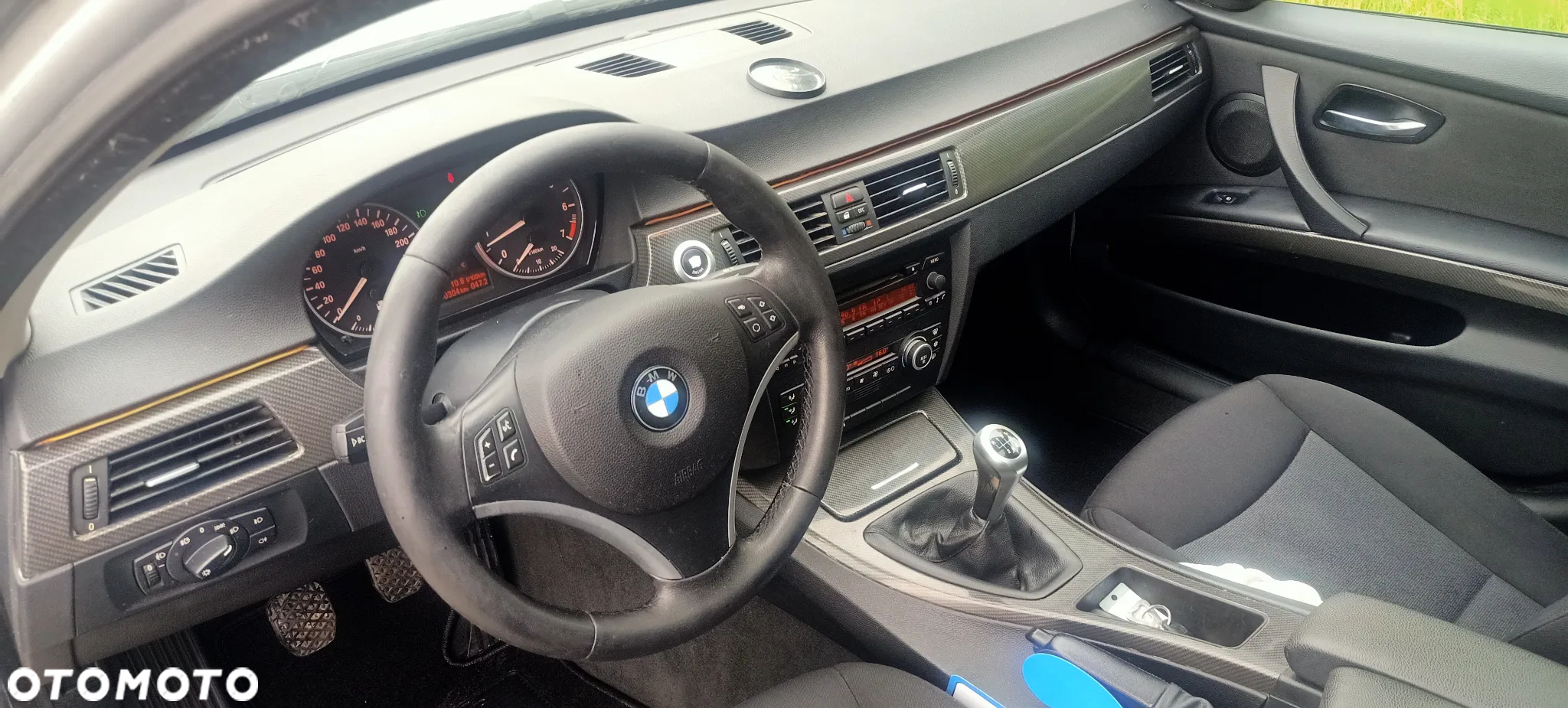 BMW Seria 3 320i - 11