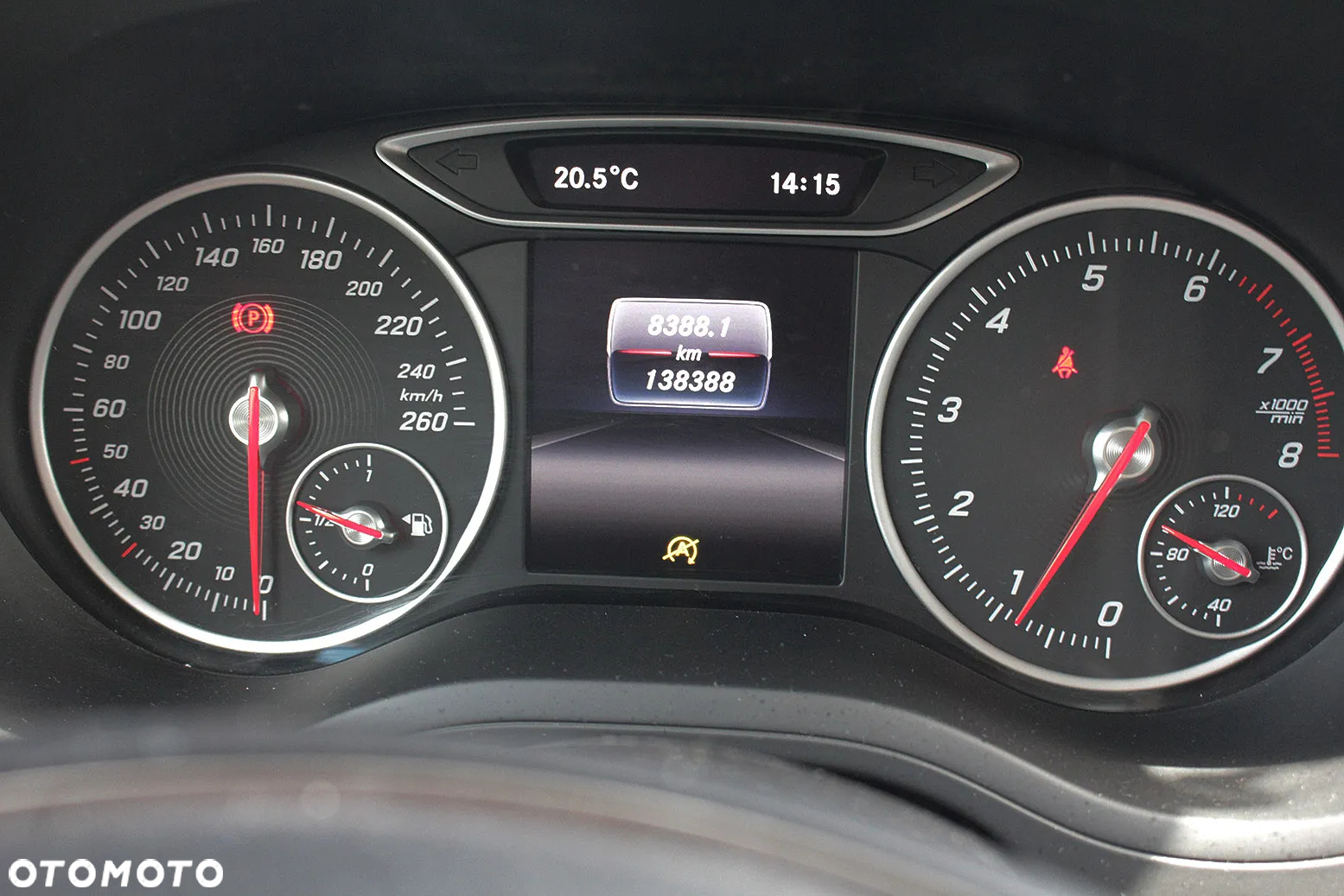 Mercedes-Benz Klasa B 180 (BlueEFFICIENCY) - 16