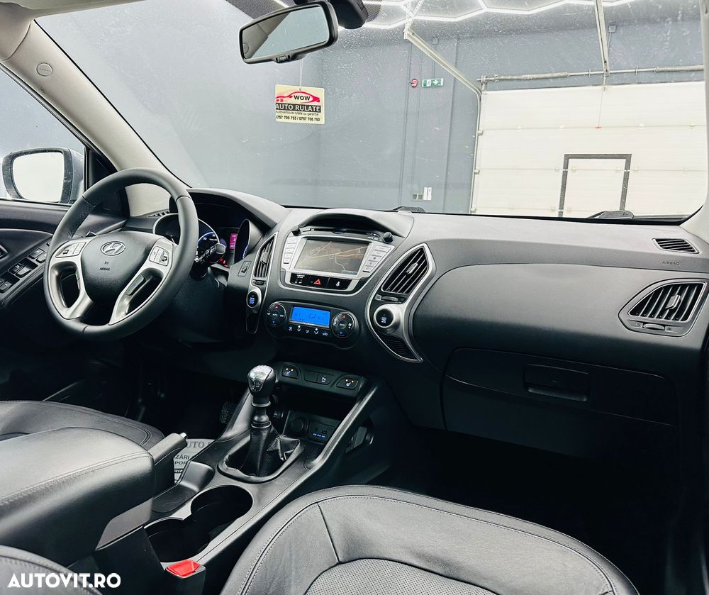 Hyundai ix35 1.7 CRDI 2WD Fifa World Cup Edition - 23