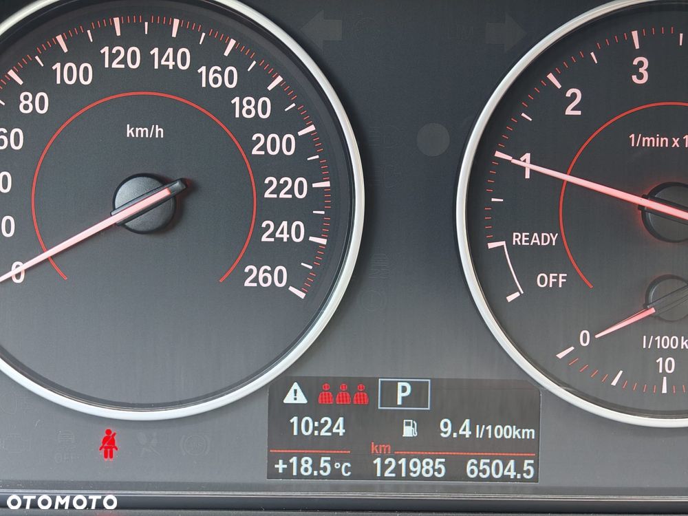 BMW Seria 3 320i GPF xDrive - 12