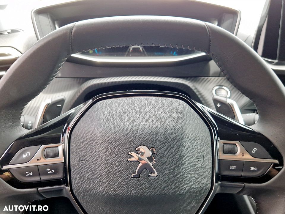Peugeot 2008 PureTech 130 EAT8 Allure - 18