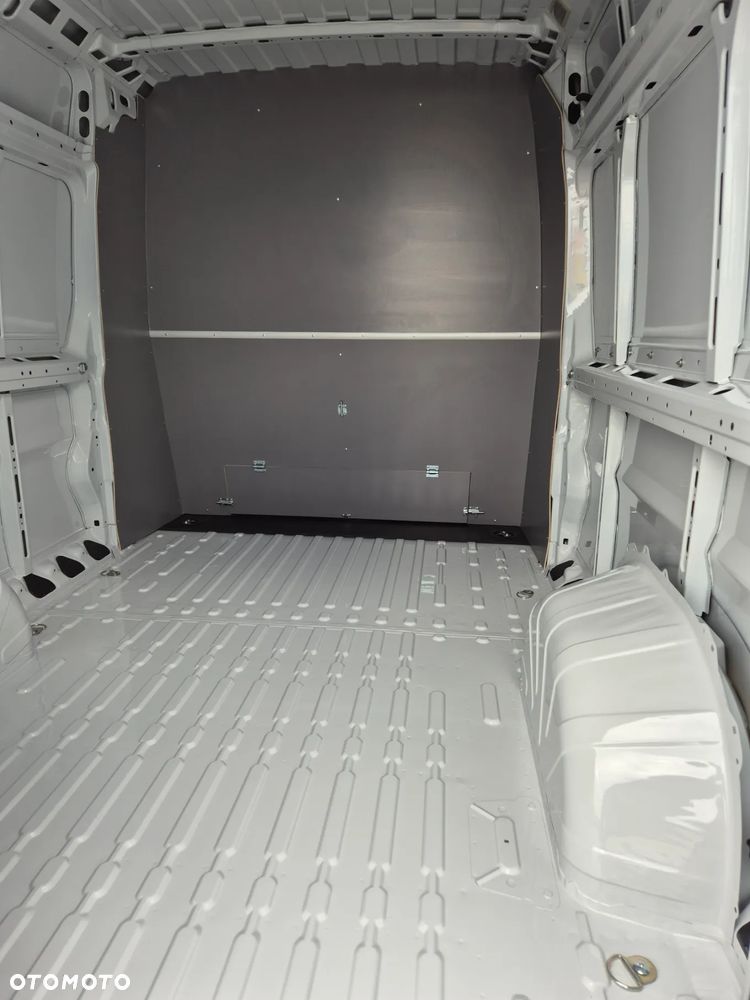 Peugeot Boxer Furgon Brygadowy 7 miejsc L3H2 2.2 140KM 2025 !! OD RĘKI !! - 16