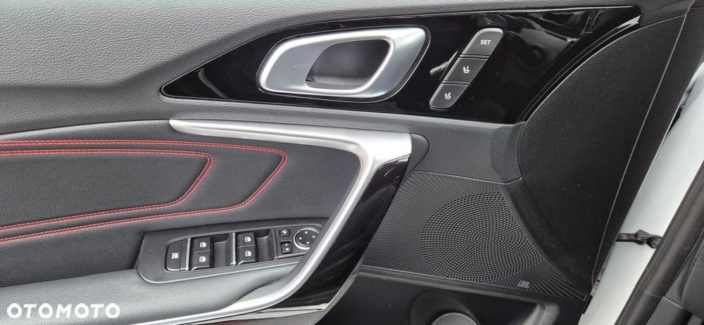 Kia ProCeed 1.6 T-GDI GT DCT - 16