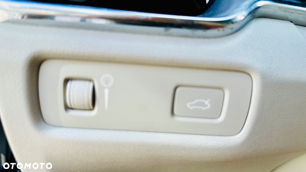 Volvo V60 T5 Geartronic Momentum - 35