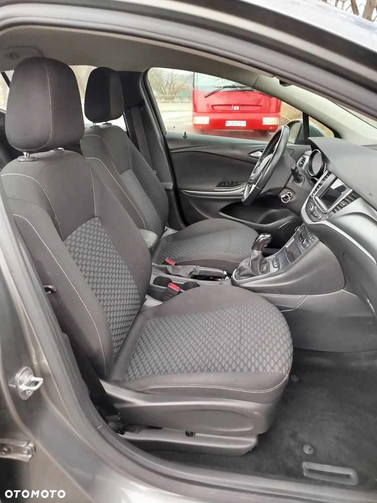 Opel Astra 1.2 T Edition S&S - 11