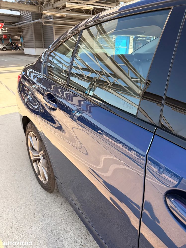 BMW Seria 3 318d Aut. - 14