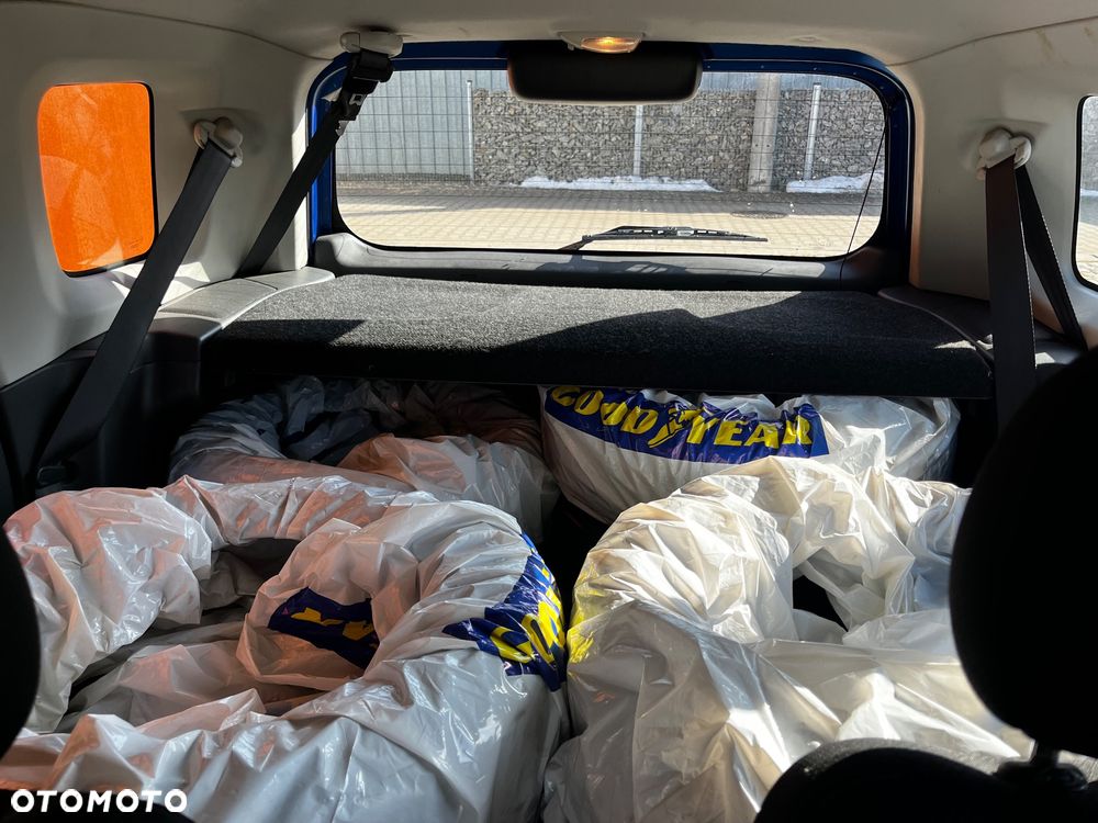Suzuki Ignis - 12