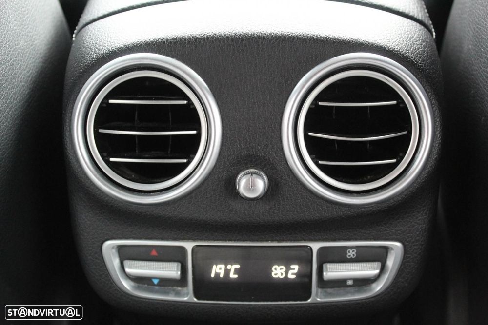 Mercedes-Benz E 300 de AMG Line - 23