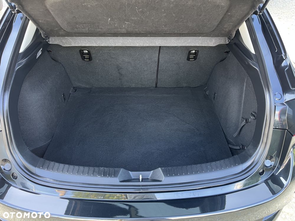 Mazda 3 SKYACTIV-G 120 KIZOKU - 9