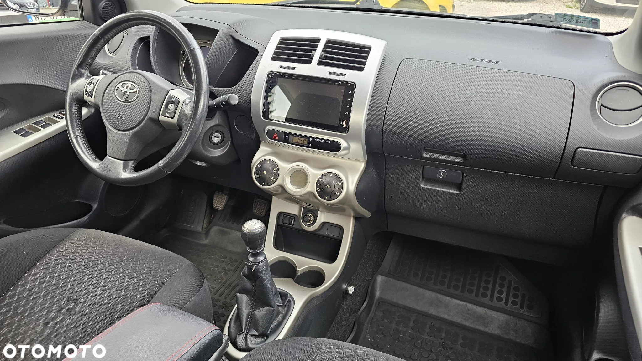 Toyota Urban Cruiser 1.33 Sol EU5 - 16