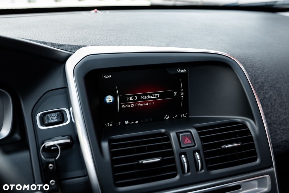 Volvo XC 60 D3 Drive-E Momentum - 33