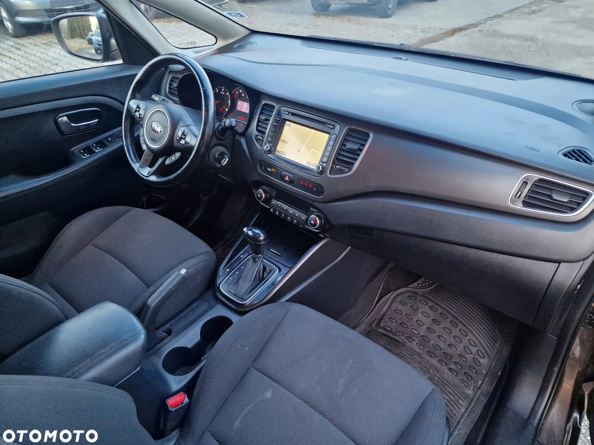 Kia Carens 1.7 CRDi Spirit - 13