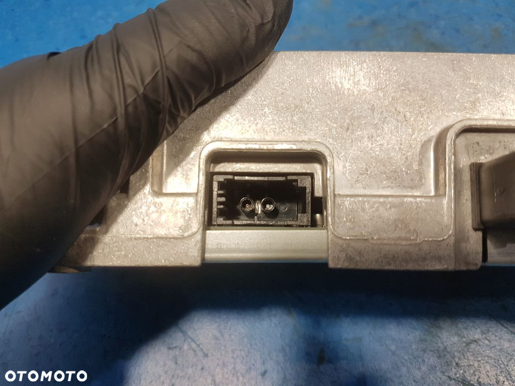 AUDI A4 B8 WZMACNIACZ 8T0035223AE - 7