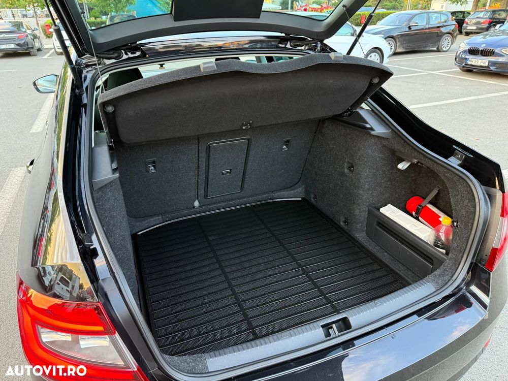 Skoda Octavia 2.0 TDI DSG Style - 6