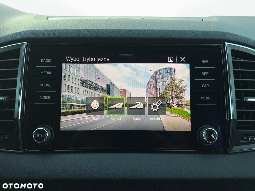 Skoda Karoq 2.0 TDI SCR 4x2 Style DSG - 34